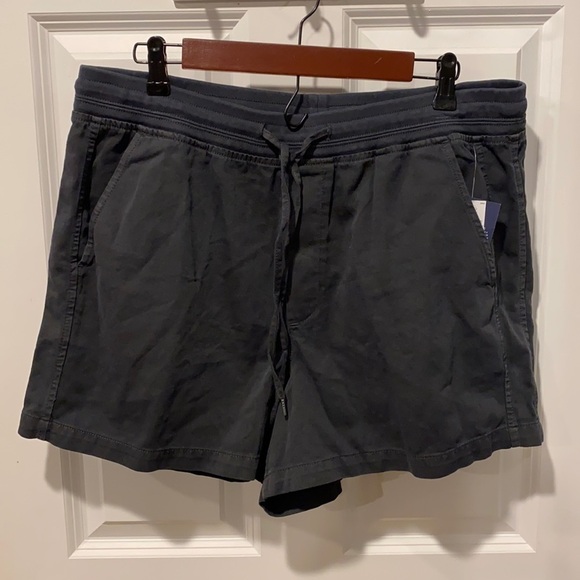 Gap NWT Pull On Cotton Blend Shorts - Picture 2 of 14